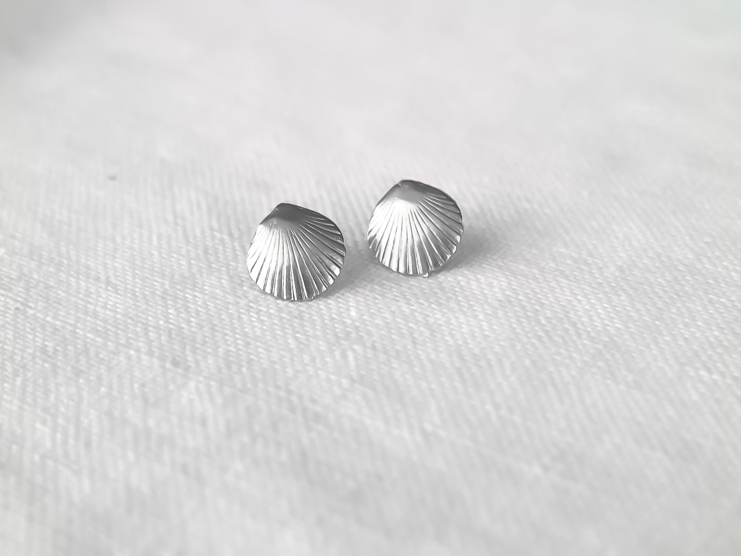 Ariel Pendientes – Pendientes Concha Dorada