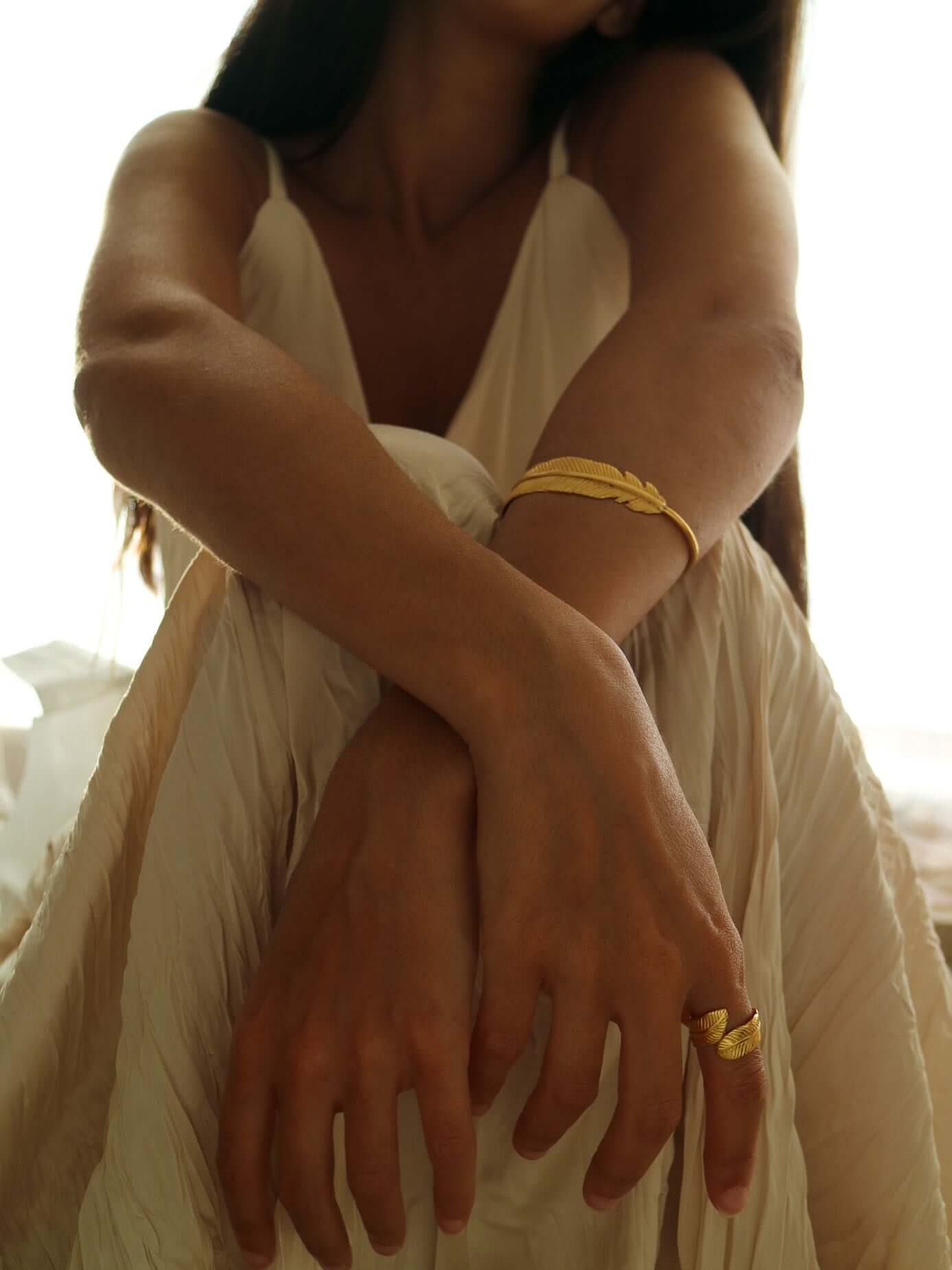 Anillo Ícaro – Anillo Plumas Ajustable Dorado